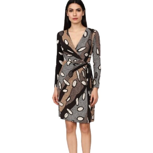 Diane Von Furstenberg Dresses & Skirts - Women's 8 NWT Diane Von Furstenberg Elizabel Wrap Dress